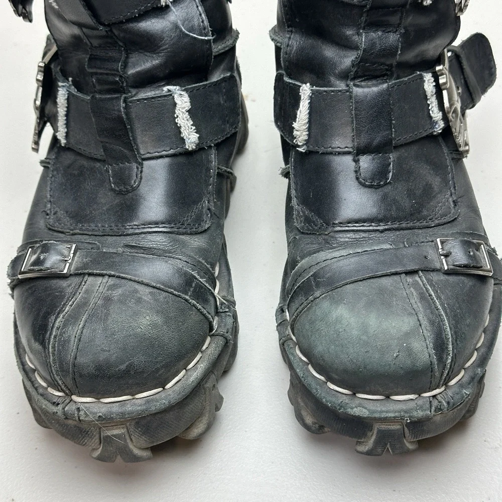 Used  Black Leather Skull & Bones‎ Goth Biker Boots 1809-255 Size 7.5/Men's 9/WM